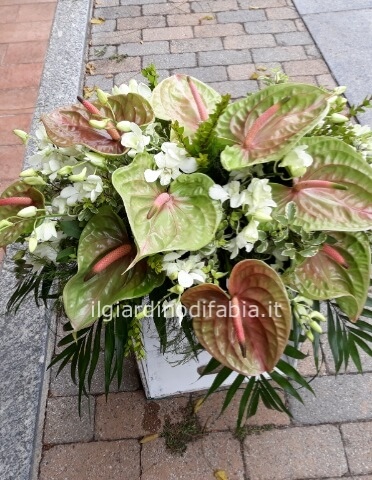 cuscino funebre con anthurium
